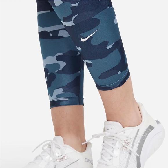 Essential Women’s Nike Dri-FIT One Blue Camo Leggings, Small NWT - Picture 3 of 7